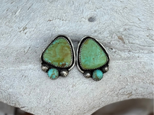 Load image into Gallery viewer, The La Paz studs
